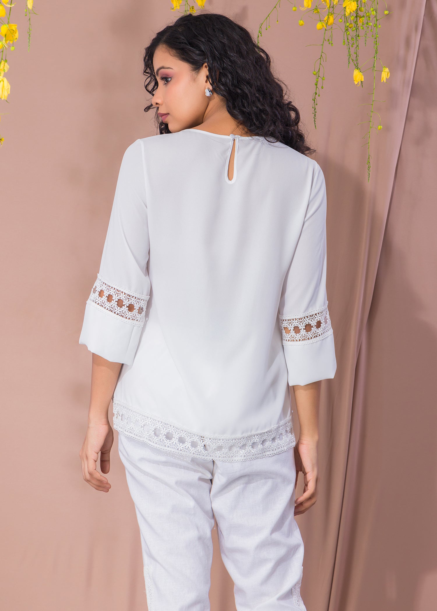 Pin Tuck Detailed White Blouse With Lace