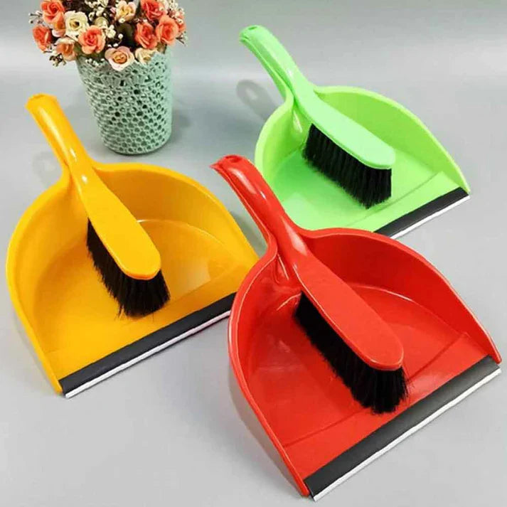 Dust Pan With Brush