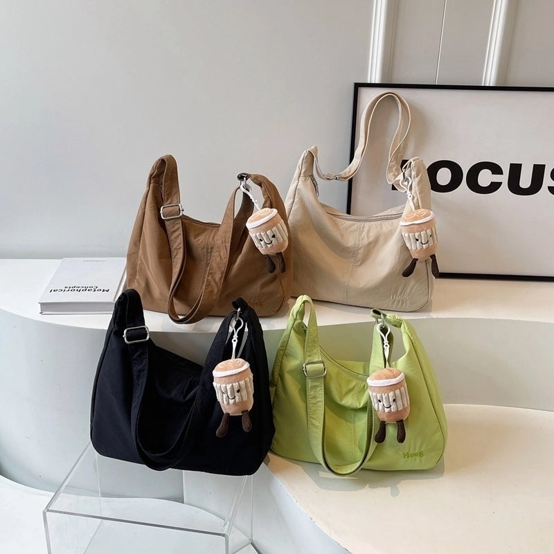 Women's Medium Pu Leather Solid Color Basic Classic Style Dumpling Shape Zipper Crossbody Bag