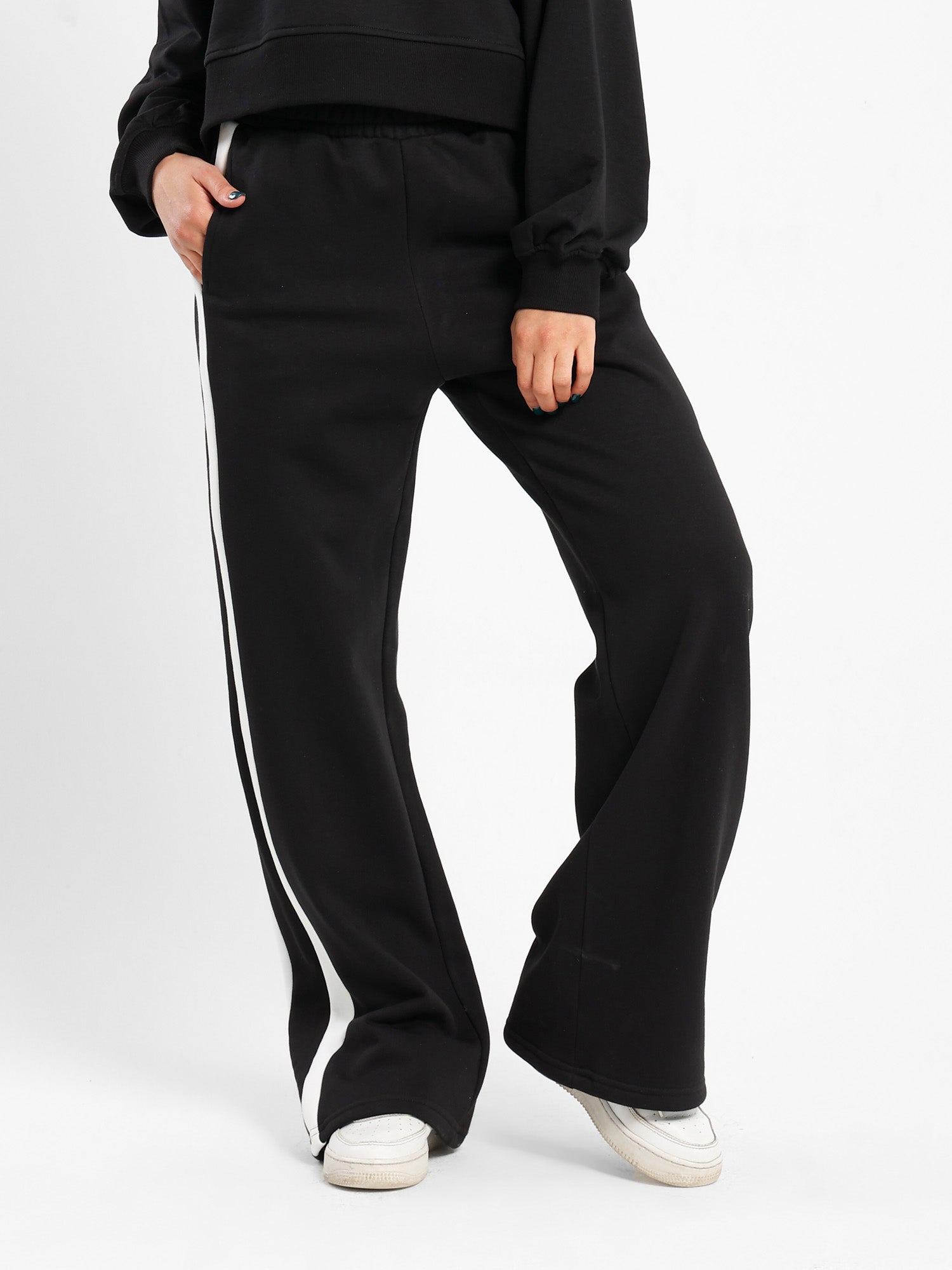 Side Stripe Wide-Leg Pants