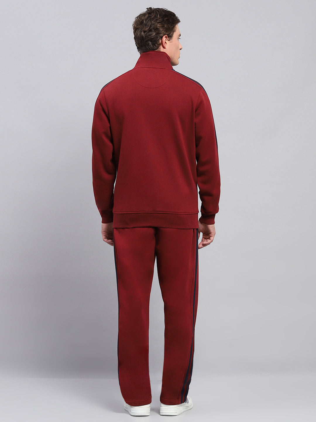 Men Maroon Solid Mock Neck Full Sleeve Winter Tracksuit