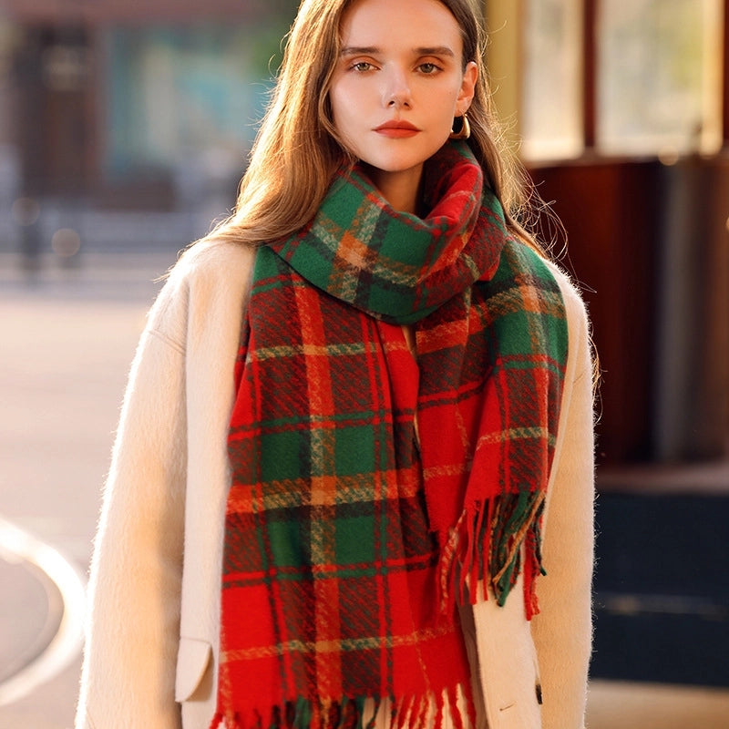 Women's Basic Plaid Polyester Tassel Scarf