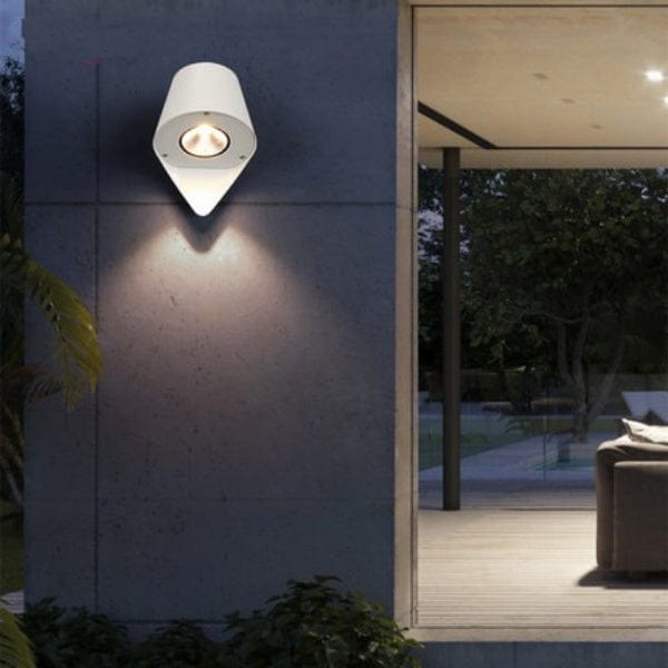 Arakan Wall Light