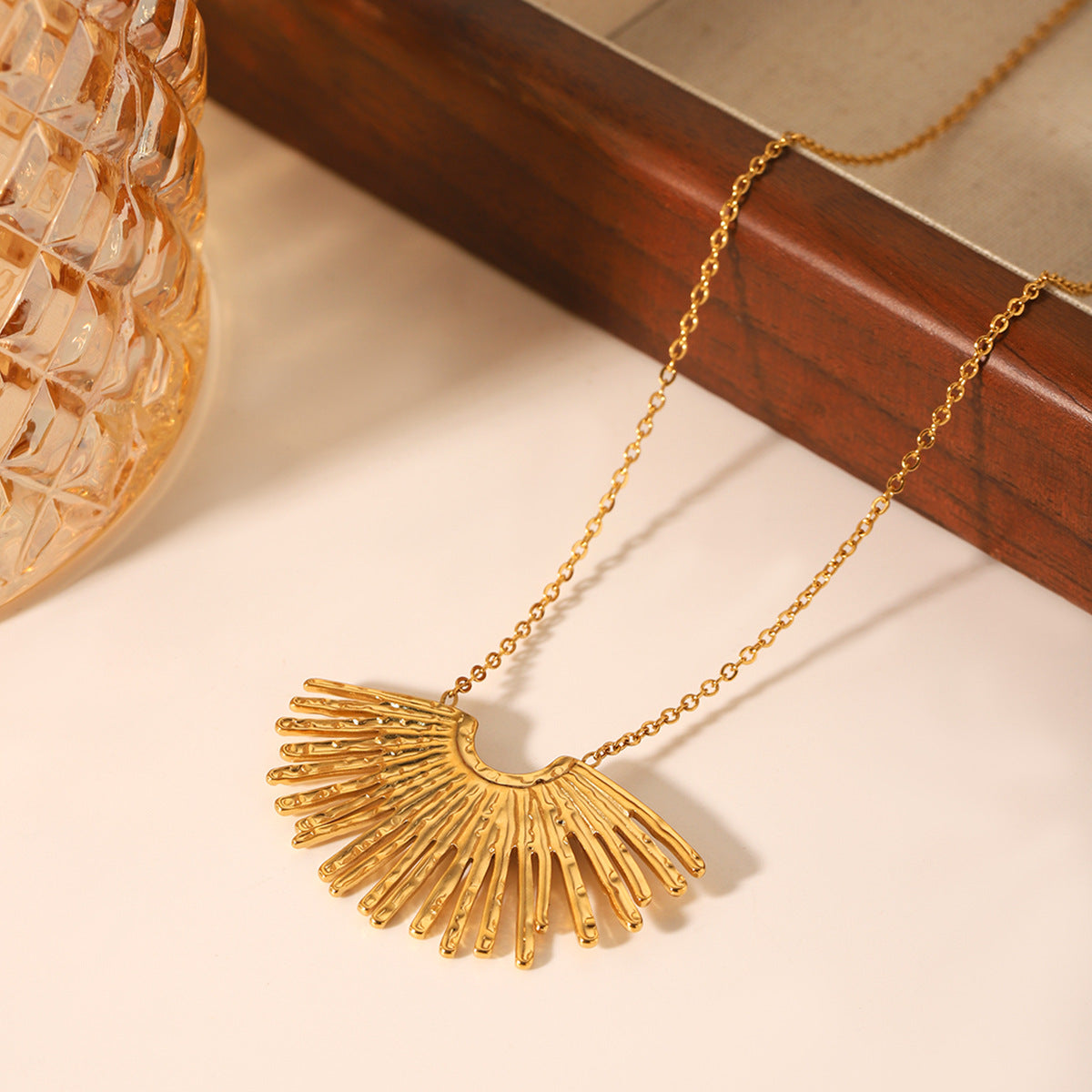 Ins Style 18K Gold Fan-Shaped Stainless Steel Diamond Pendant Necklace Design Sense Radial Line Titanium Steel Necklace Female