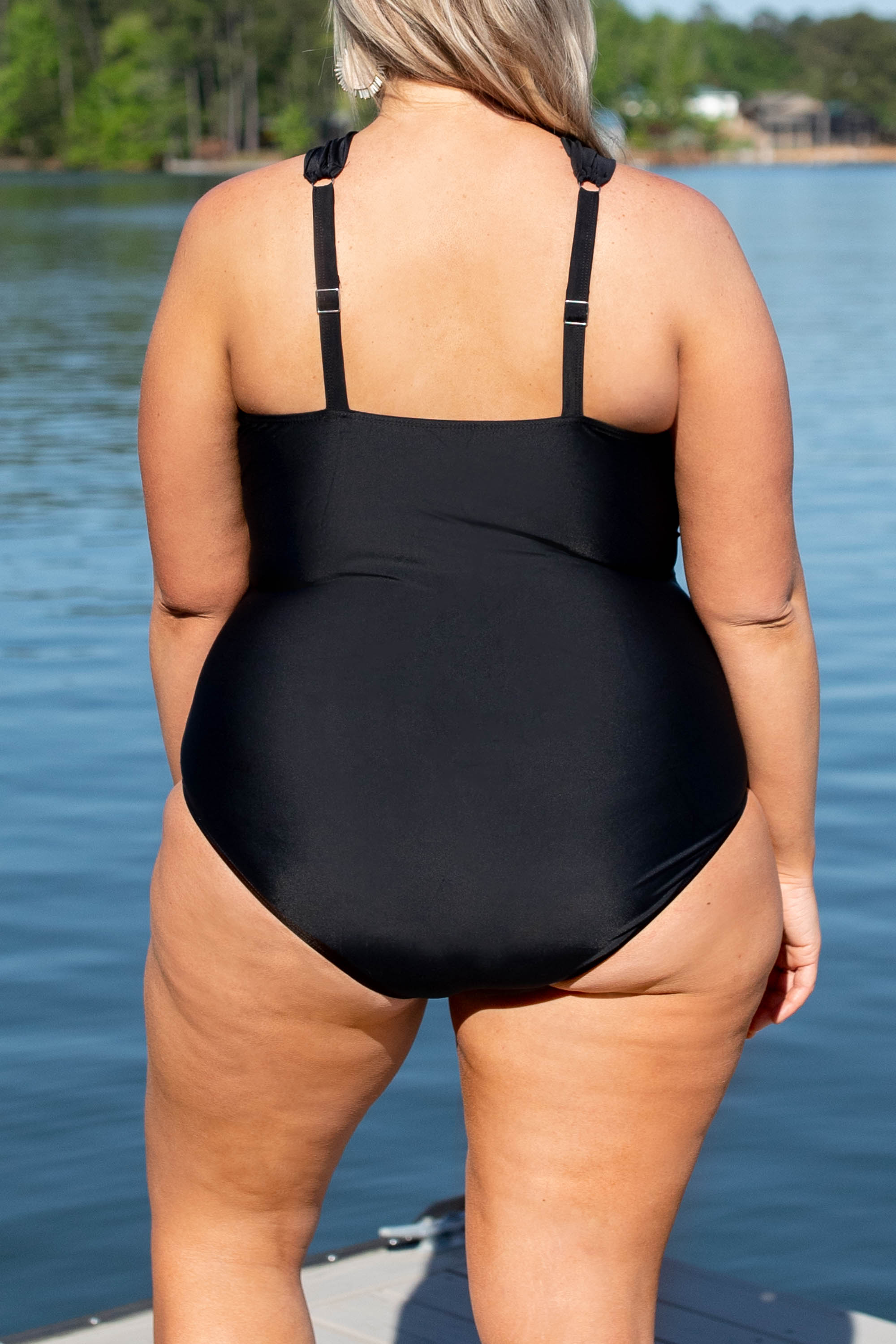 Sandy Beach Swimsuit. Black