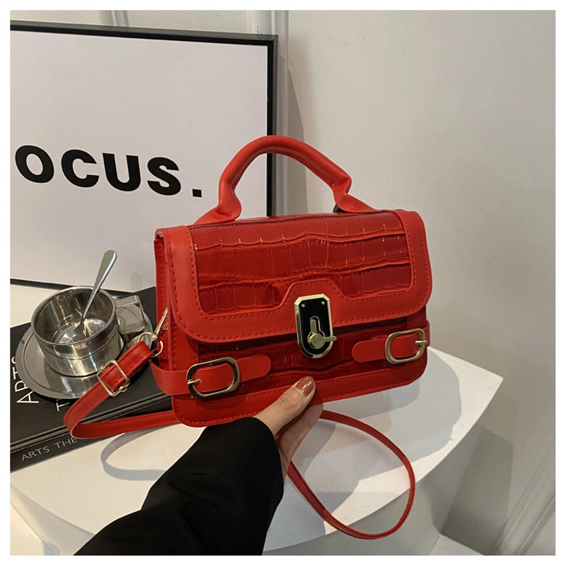 Women's Medium Pu Leather Solid Color Streetwear Square Magnetic Buckle Crossbody Bag
