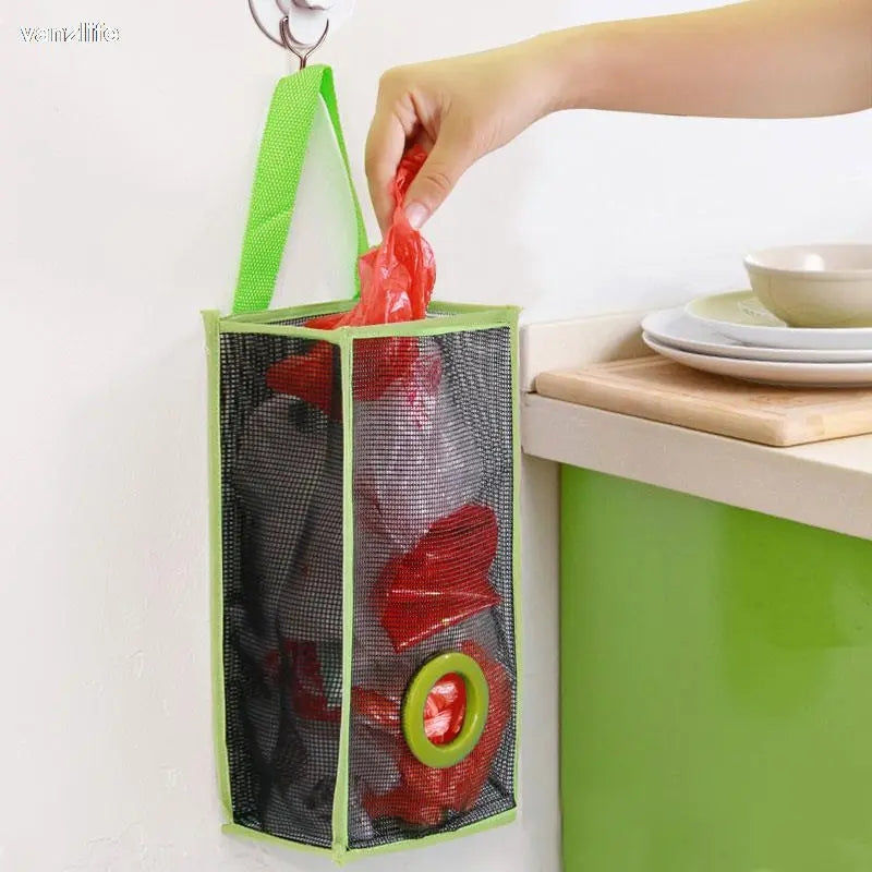 DISPOSABLE SHOPPER HOLDER