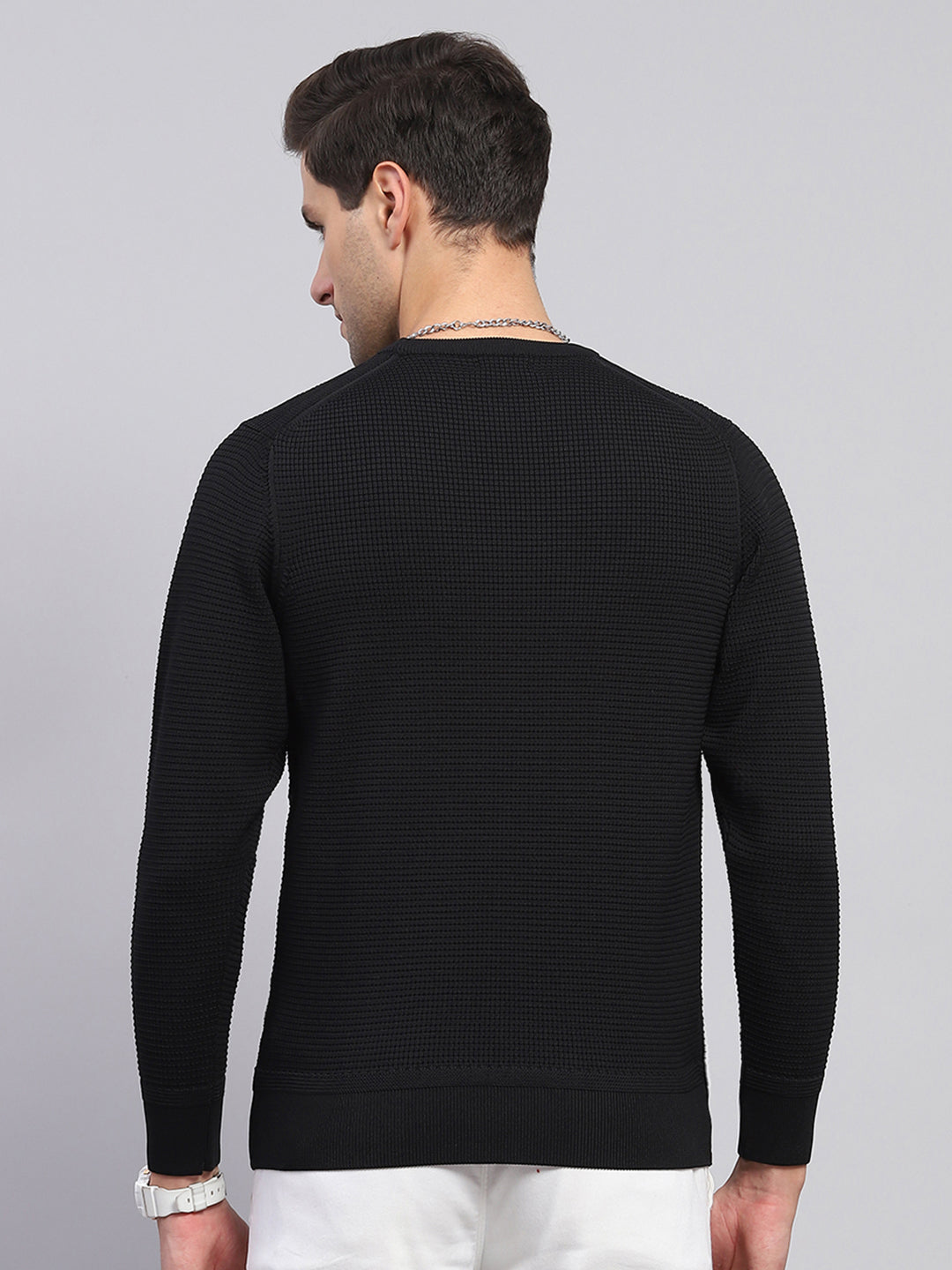 Men Black Solid Round Neck Full Sleeve Pullover