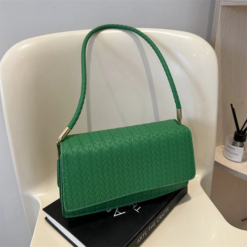 Women's Medium Pu Leather Solid Color Streetwear Magnetic Buckle Underarm Bag