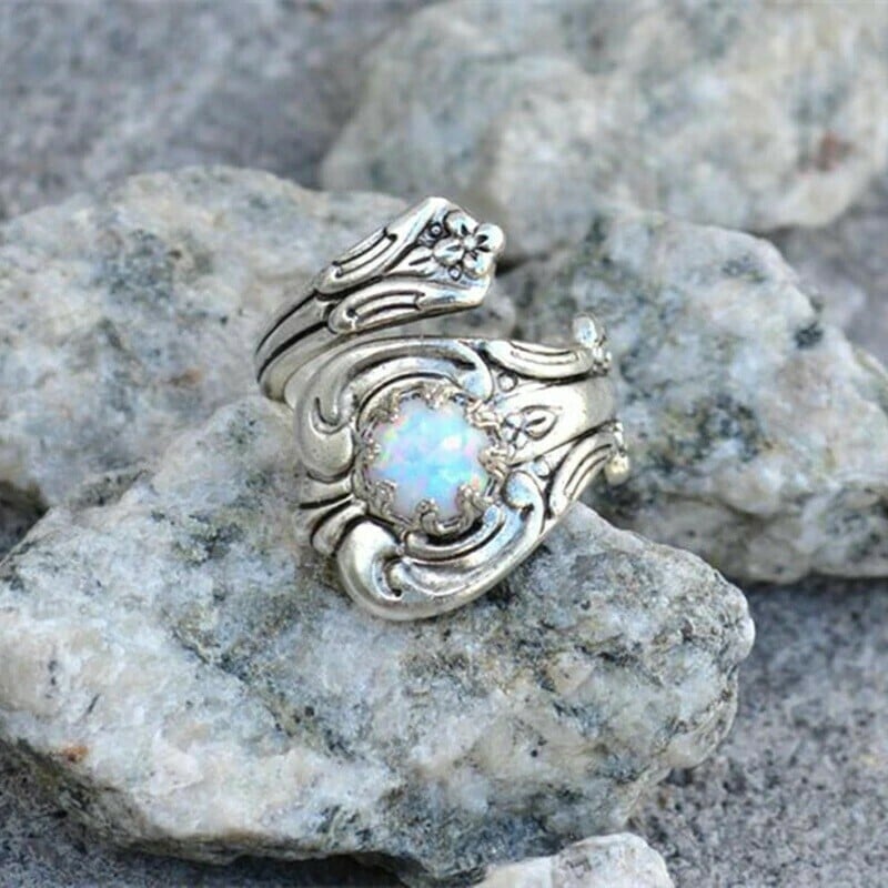 🎁White Opal Spoon Adjustable Ring