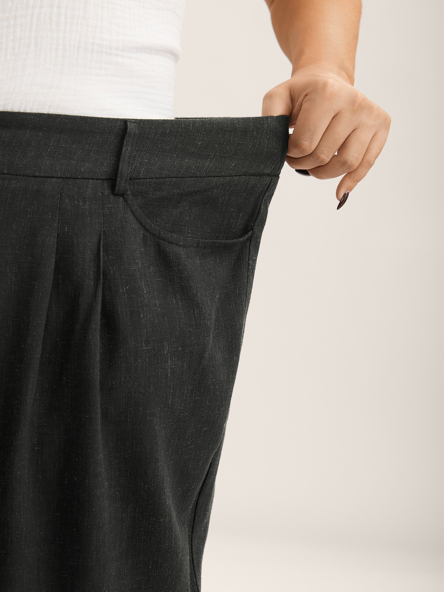 Rayon-Linen Pleated Straight-Leg Pants