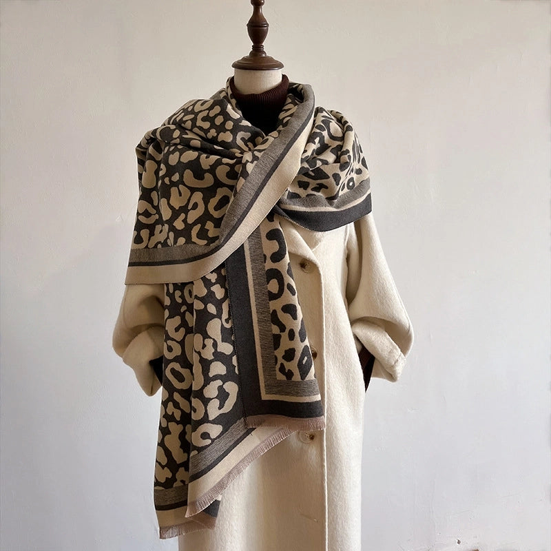 Unisex Minimalist Leopard Imitation Cashmere Scarf