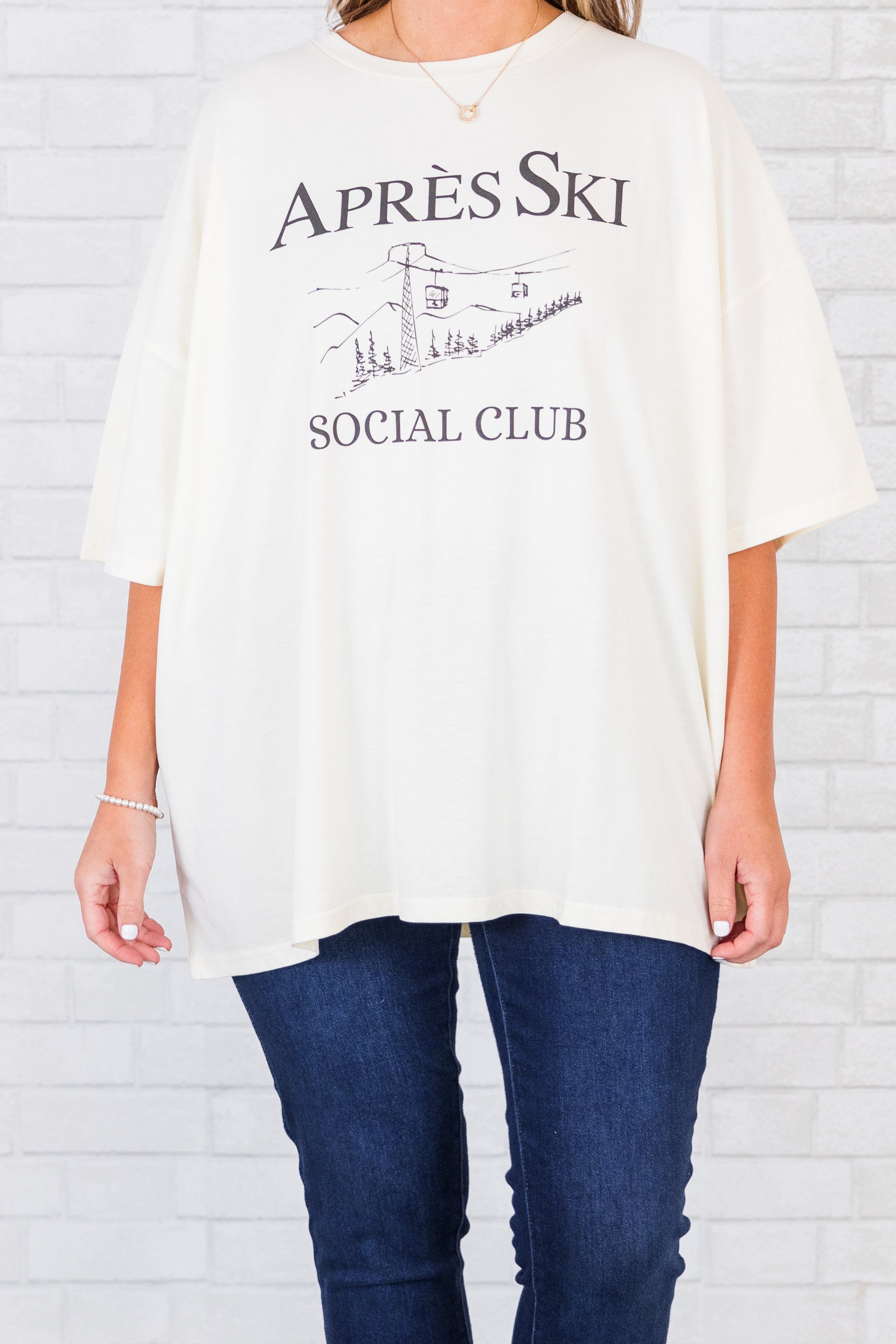 Ski Bum Boyfriend Tee. Ivory