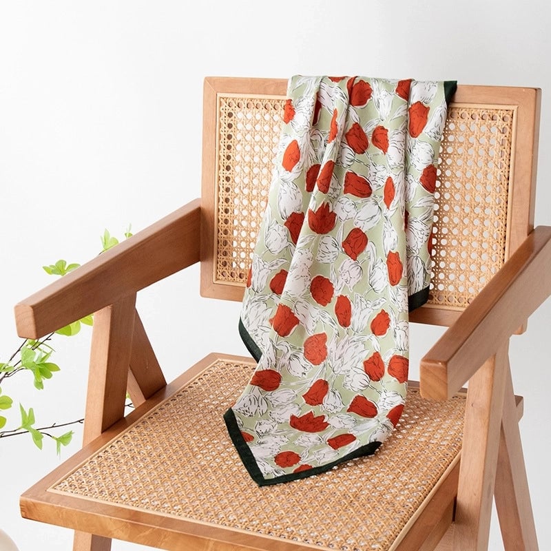 Women's Retro Plaid Flower Satin Silk Scarf