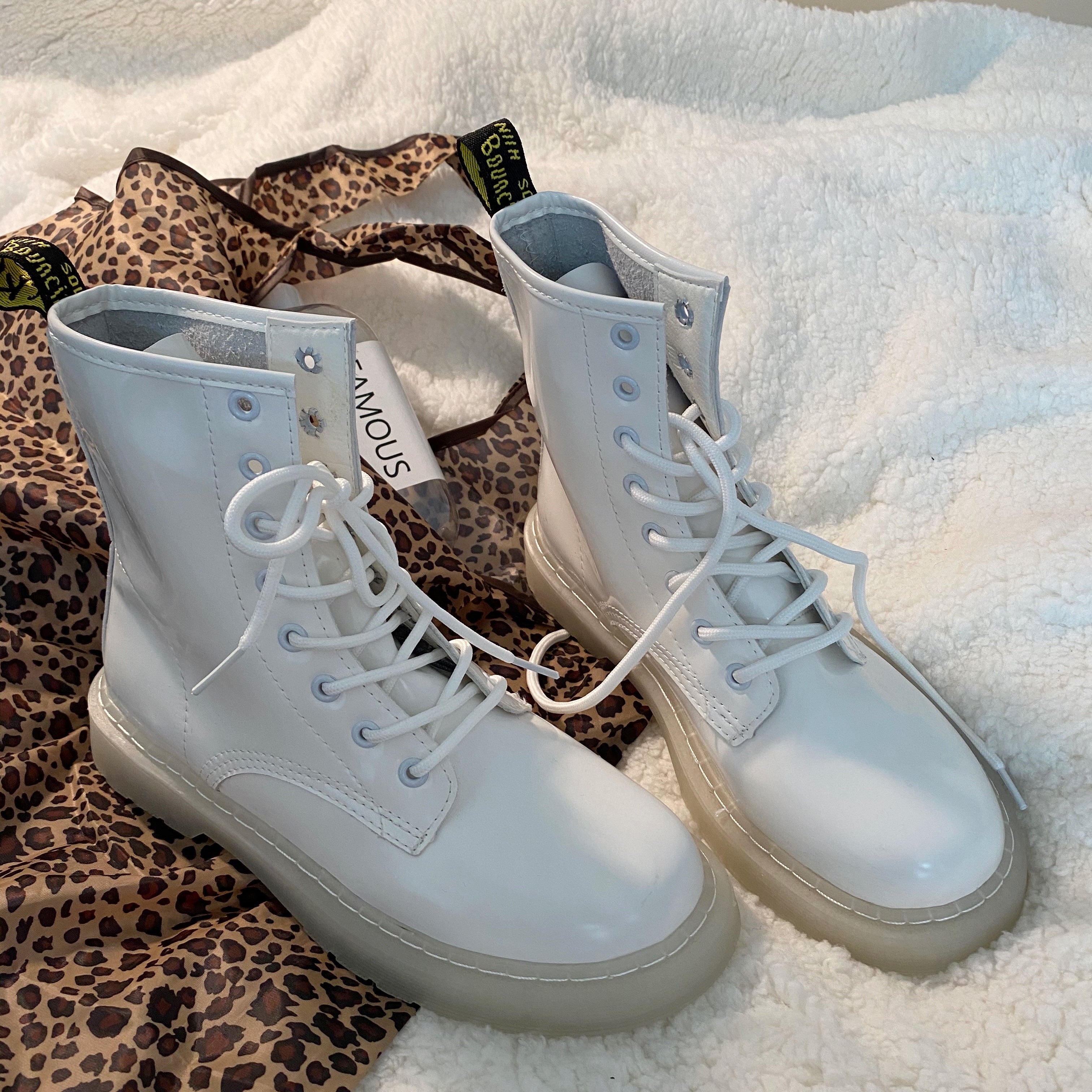 Ulzzang Martin boots