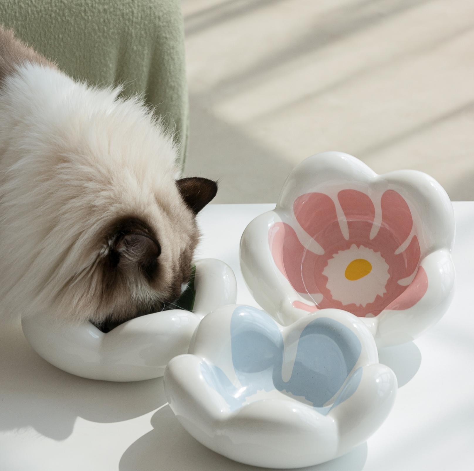 Wulee Petal Shaped Ceramic Antibacterial Pet Cat Bowls Small Dog Bowls