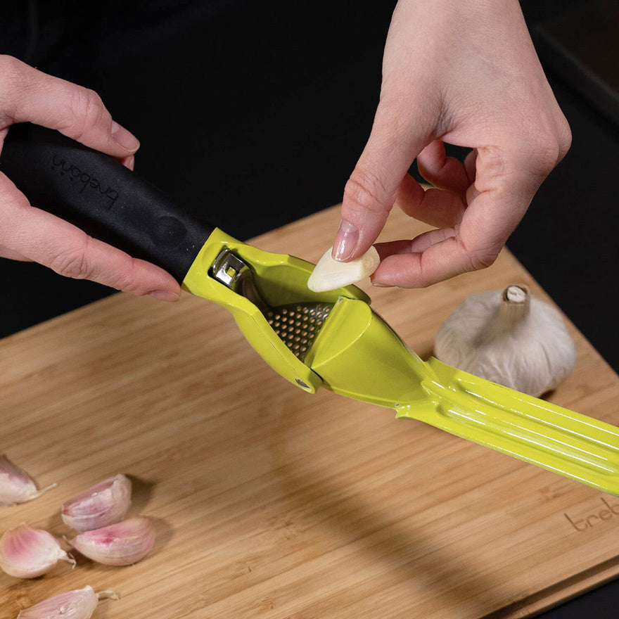 Pesto Garlic Press - Green