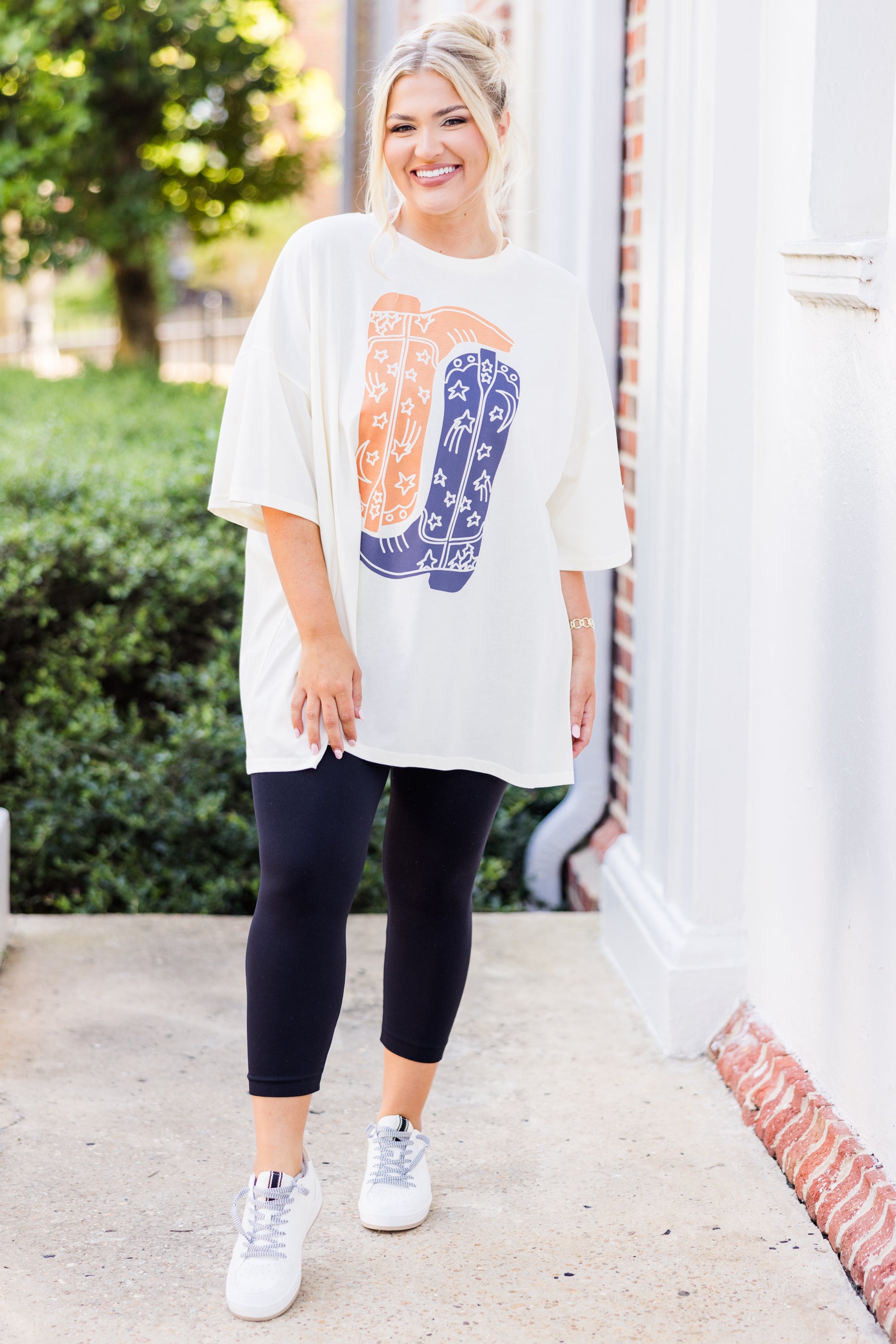 Boot Scootin Game Day Boyfriend Tee. Ivory