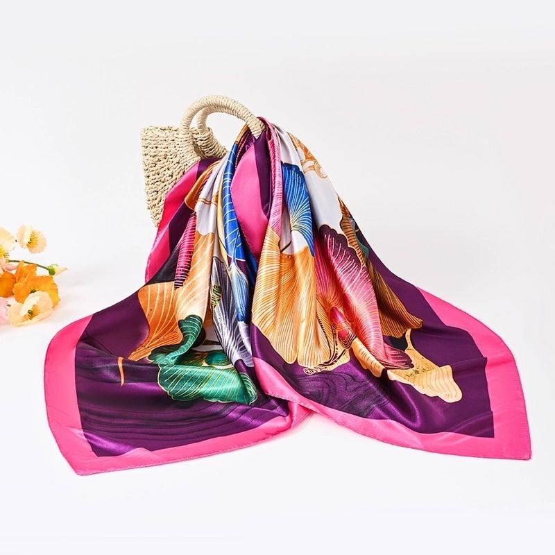 Women's Casual Ginkgo Leaf Satin Printing And Dyeing Printing Silk Scarf