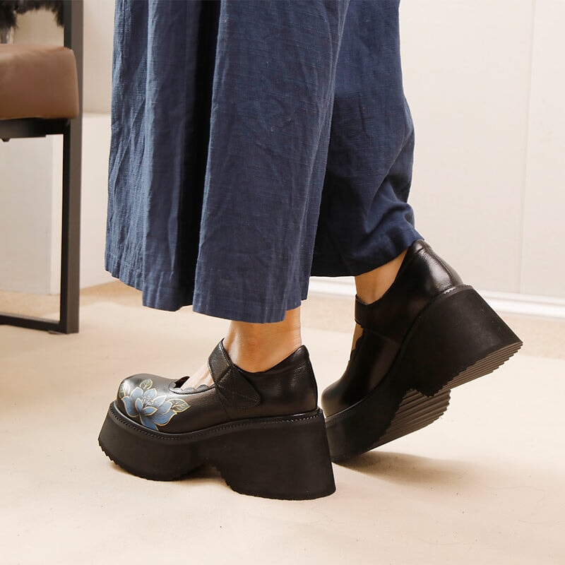 Retro Cowhide Leather Mary Jane 70mm Platform Shoes with Floral Print in Black