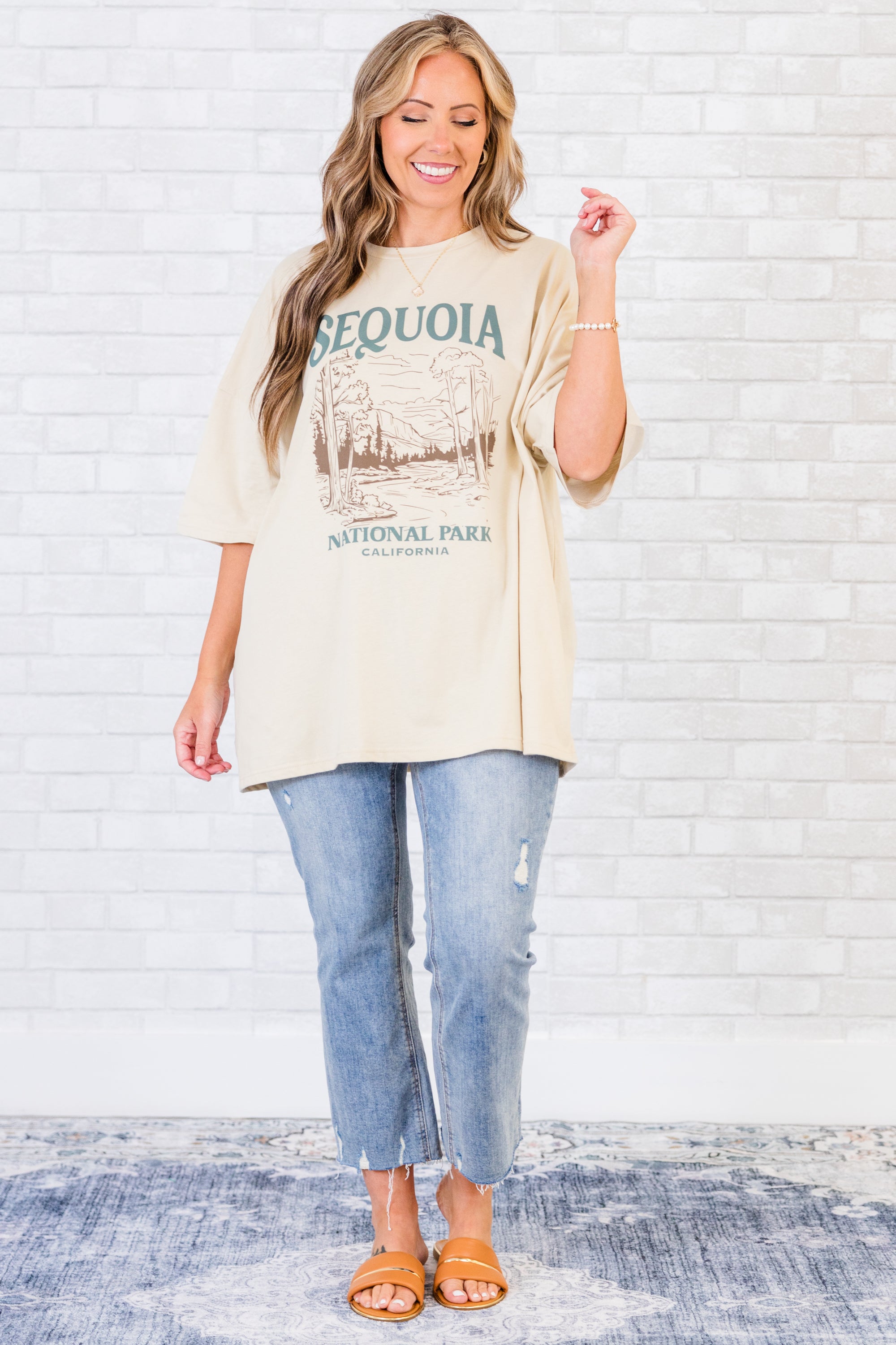 Travel Far & Wide Boyfriend Tee. Dust