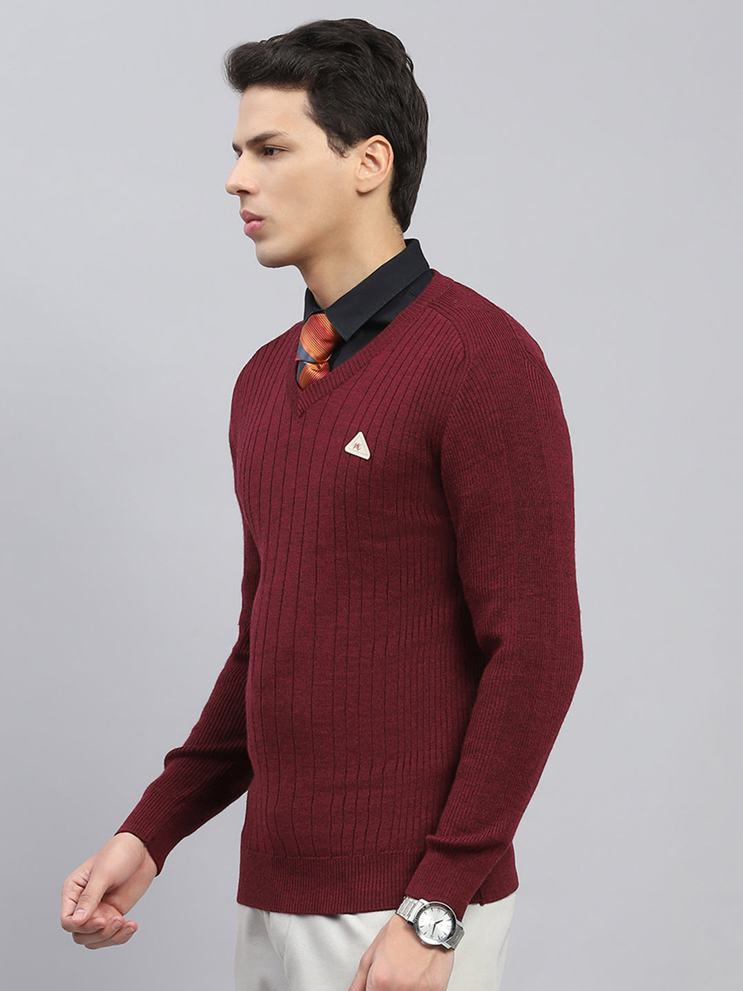 Men Maroon Solid V Neck Full Sleeve Pullover