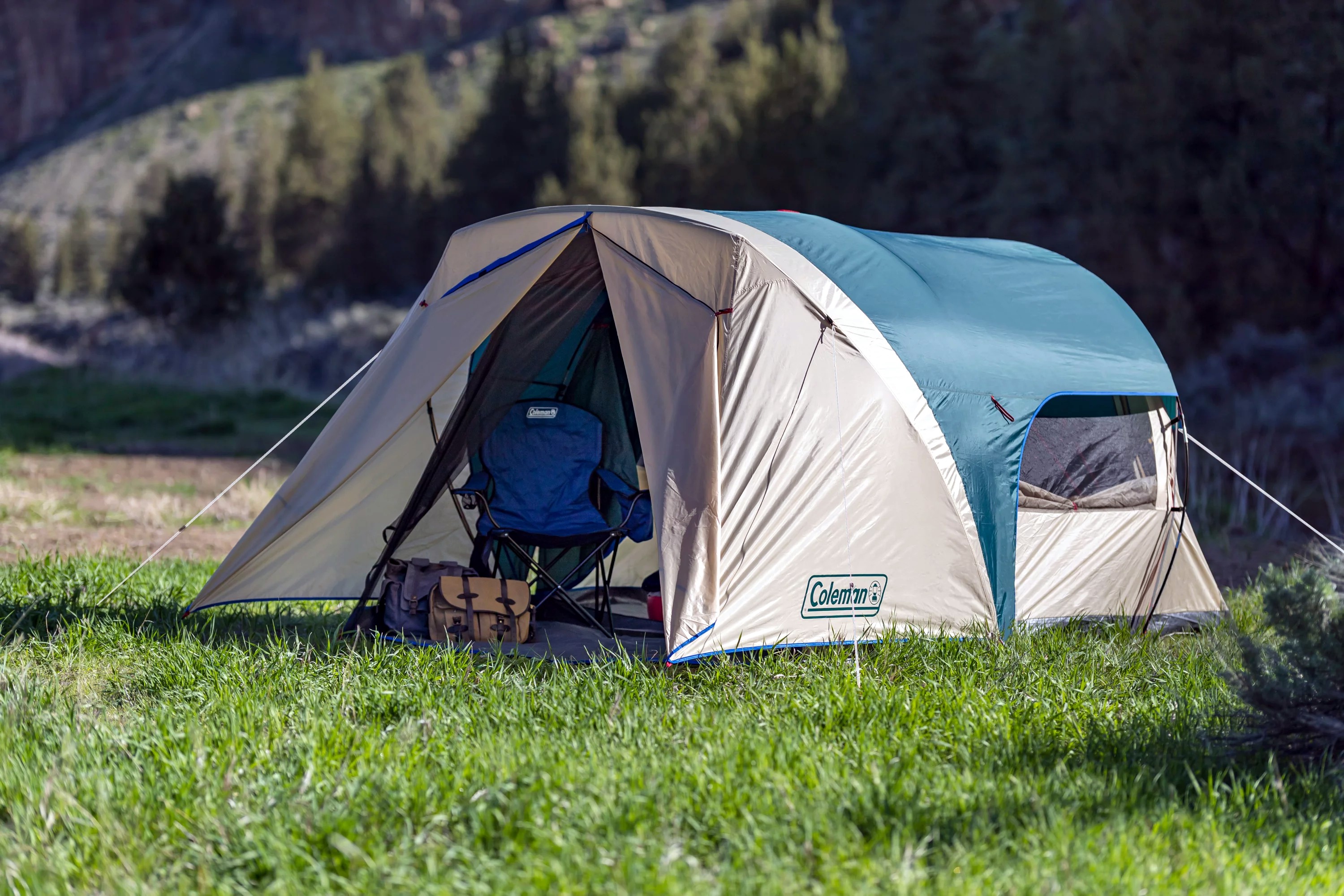 6-Person Cabin Tent with Enclosed Weatherproof Screened Porch, Evergreen