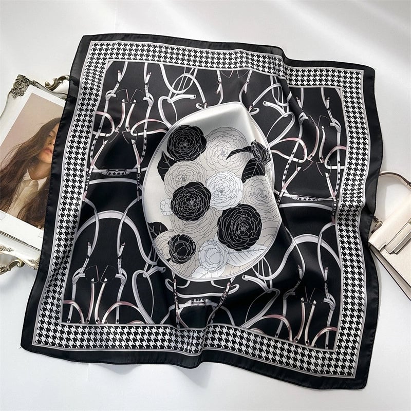 Unisex Casual Minimalist Stripe Flower Polyester Satin Printing Silk Scarf