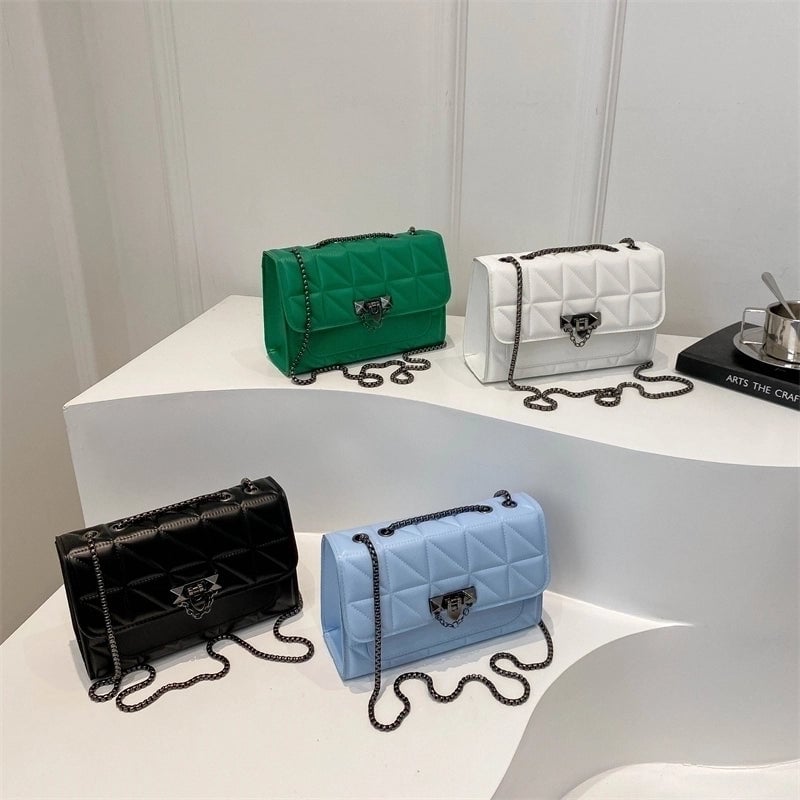 Women's Medium Pu Leather Solid Color Vintage Style Classic Style Flip Cover Crossbody Bag