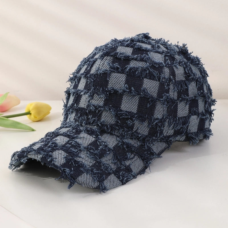 Women's Casual Vintage Style Commute Checkerboard Raw Hem Curved Eaves Baseball Cap