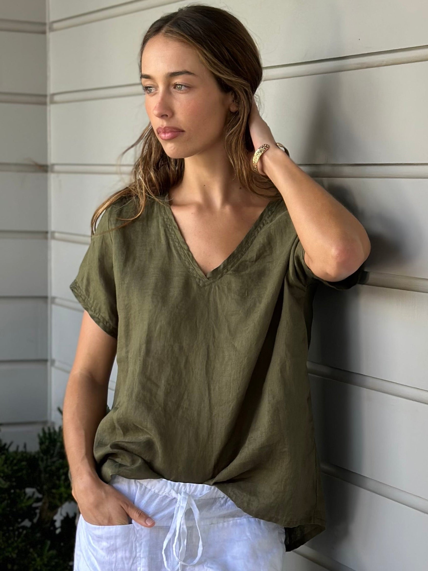 ellie v neck top - army linen