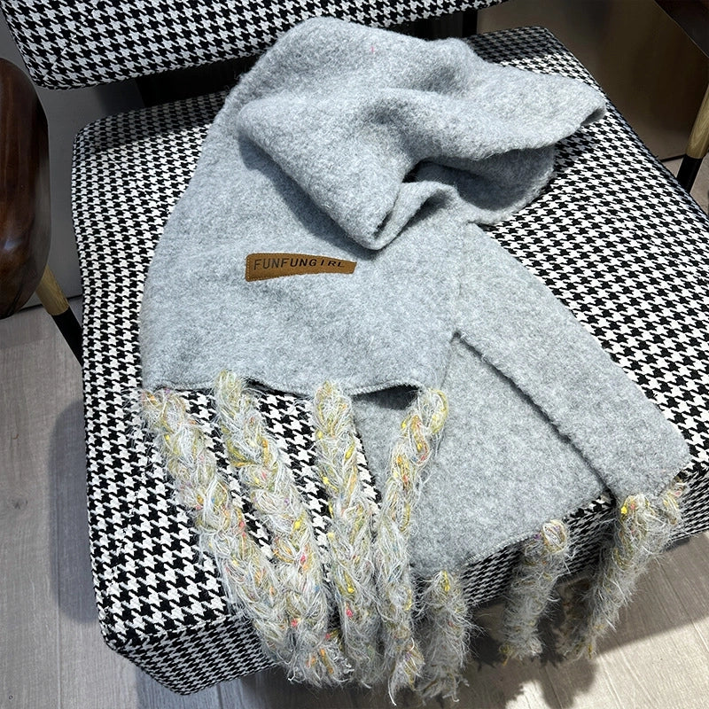 Women's Minimalist Solid Color Wool Blend Knitted Scarf