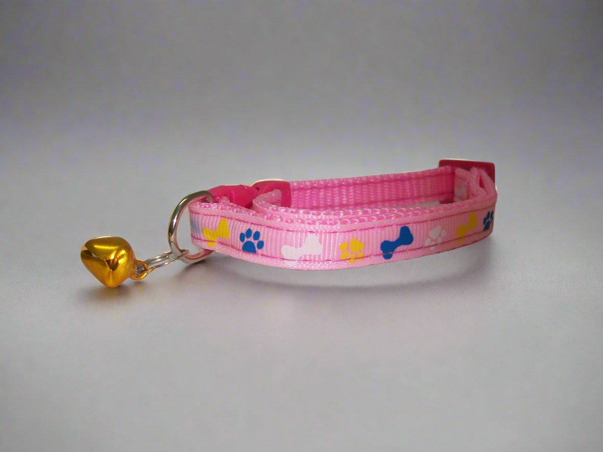 Cat collar with bell