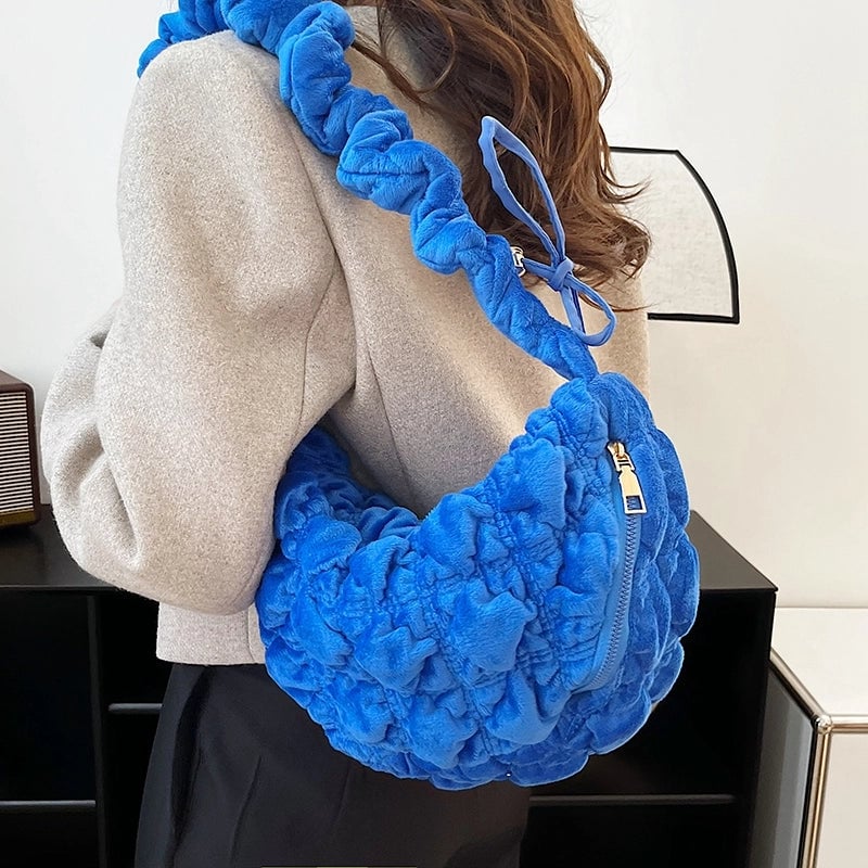 Women's Autumn&winter Polyester Solid Color Maximalism Classic Style Streetwear Knot Sewing Thread Dumpling Shape Zipper Underarm Bag