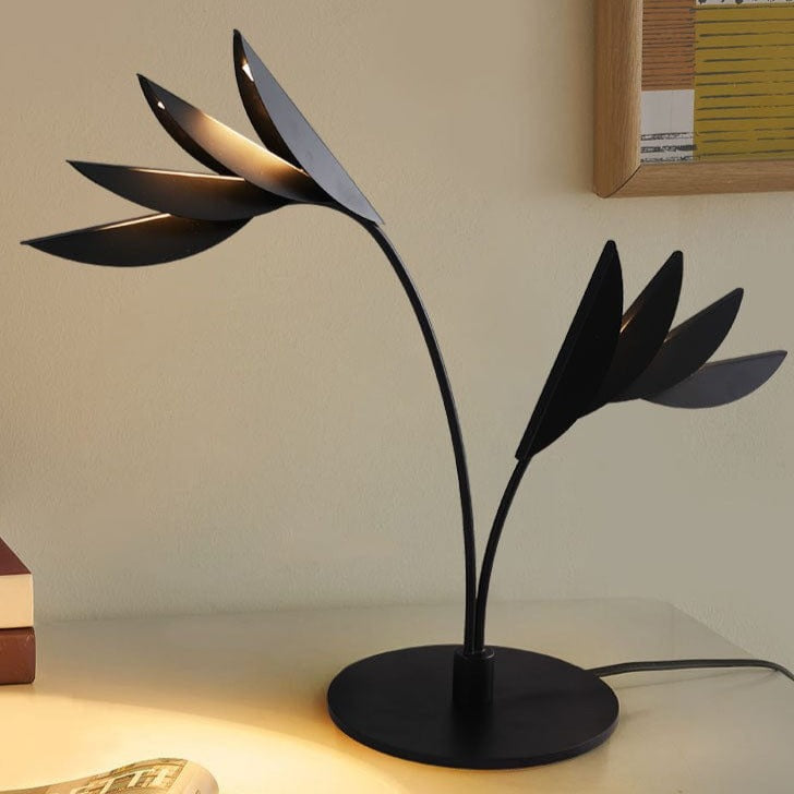 Flint | Modern Table Lamp