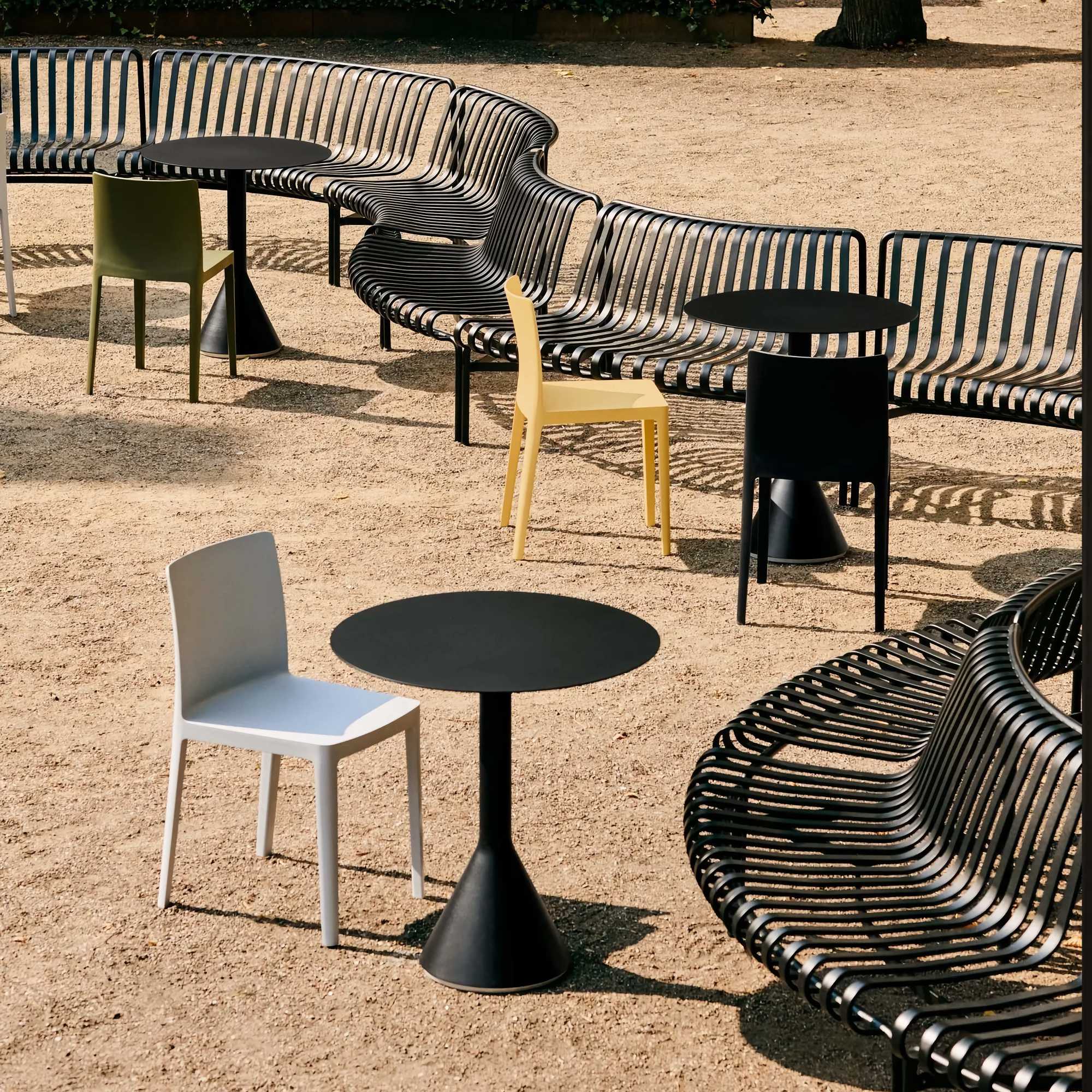 Palissade cone table 90 & Elementaire chair Outdoor Cafe set