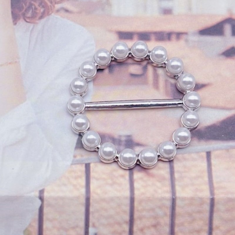 💕Fashion Silk Scarf  Brooch Buckle