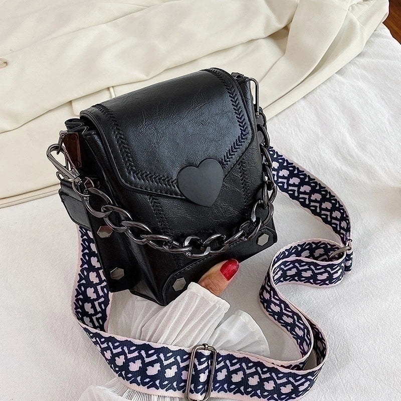 Women's Small All Seasons Pvc Pu Leather Classic Style Shoulder Bag