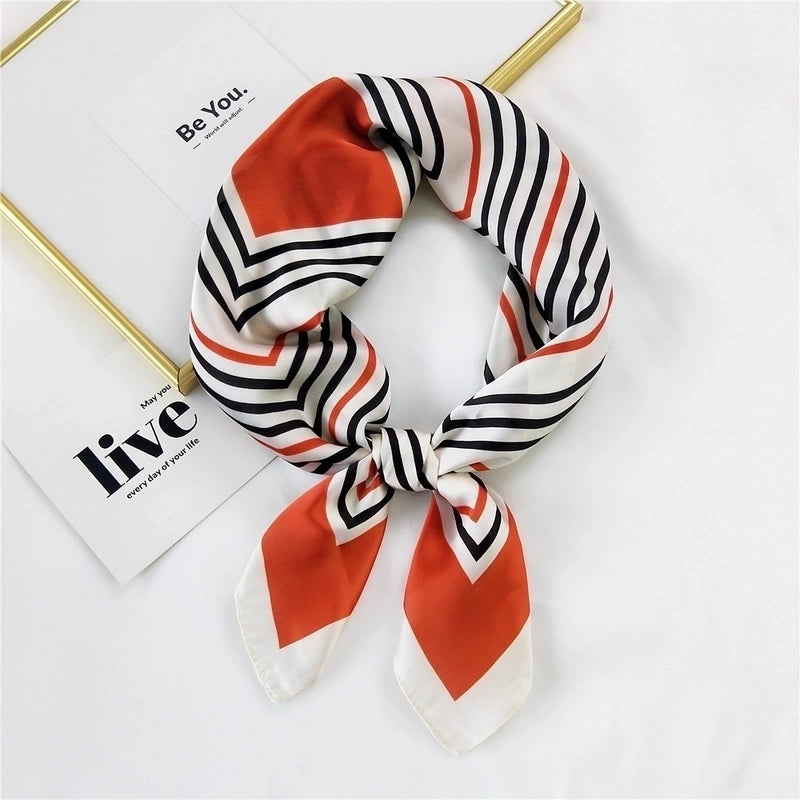 Clashing Color Floral Pringting Silk Square Scarf