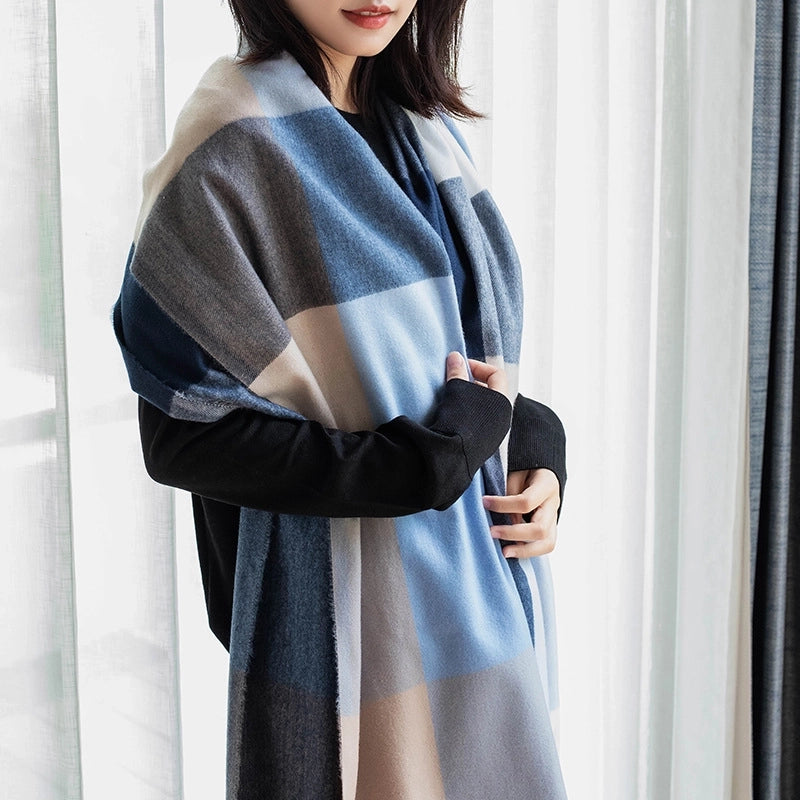 Women's Minimalist Commute Plaid Polyester Scarf