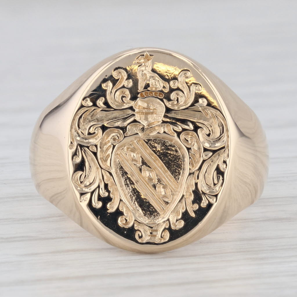 Vintage Hand Engraved Coat of Arms Seal Signet Ring 14k Yellow Gold Size 8.75