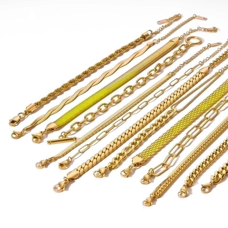Modern Style Geometric 201 Stainless Steel 18K Gold Plated Bracelets In Bulk