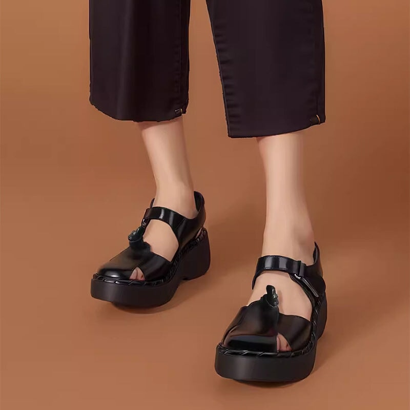 Retro Leather Ankle Strappy Sandals Handmade Closed Toe in Black