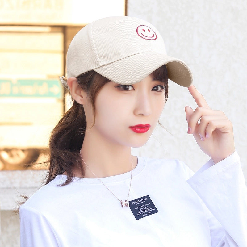 Unisex Basic Minimalist Smile Face Curved Eaves Baseball Cap
