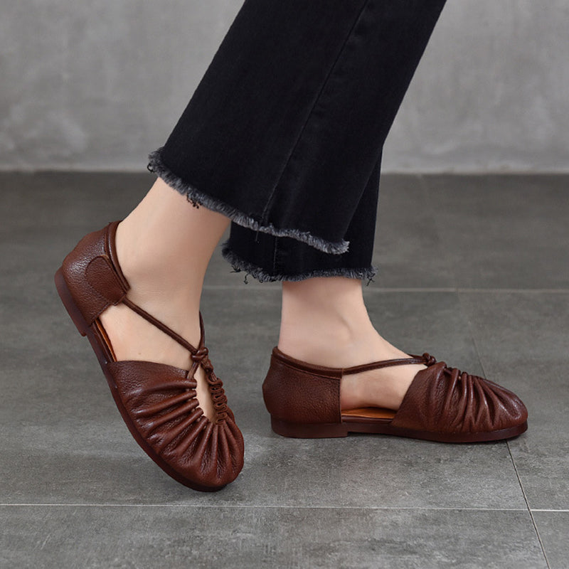 Soft Leather Flat Sandals Wrinkled Closed Toe X-Strap Casual Shoes with Velcro Design in Coffee1/Coffee2/Grey/Khaki