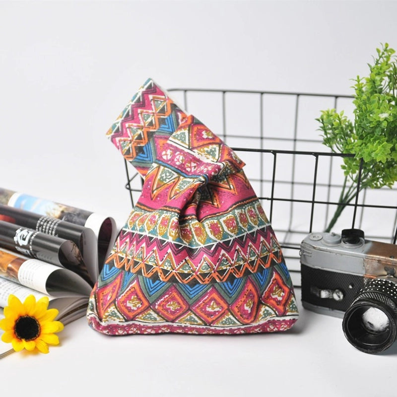 Women's Small Canvas Cartoon Bear Cat Vacation Open Handbag
