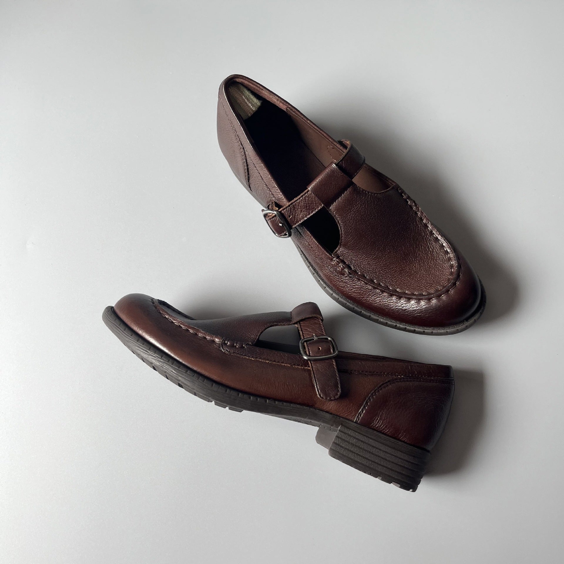 Handmade Soft Leather T-strap Mary Jane Shoes For Women Round Toe in Black/Coffee
