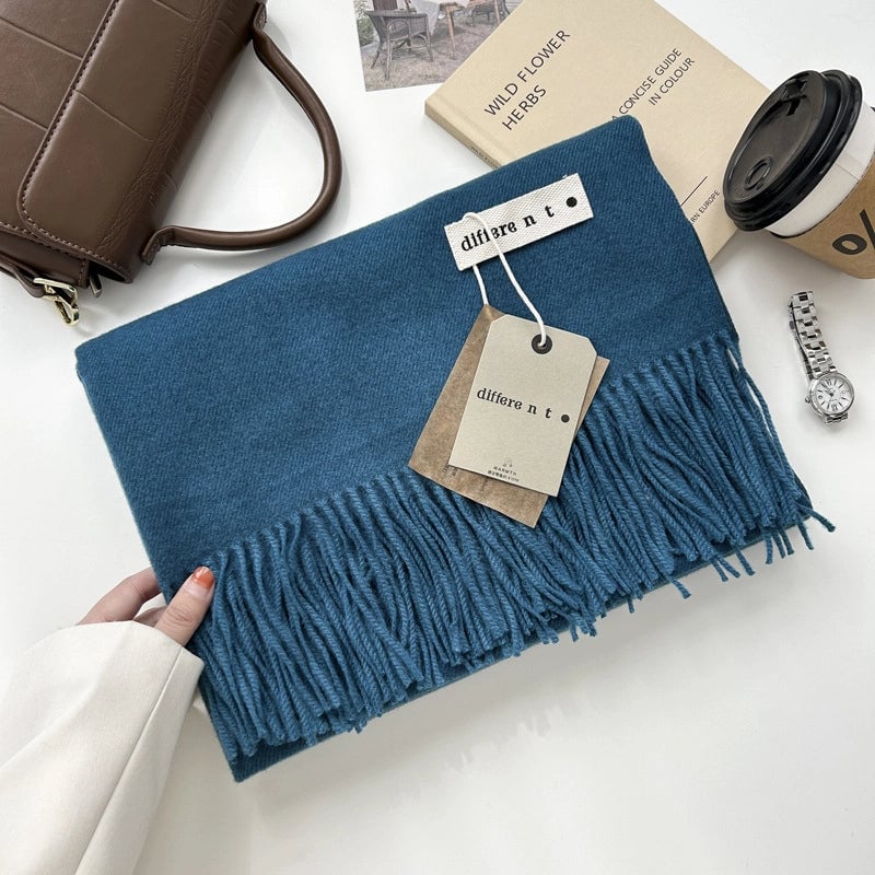 Women's Elegant Retro Solid Color Imitation Cashmere Tassel Scarf
