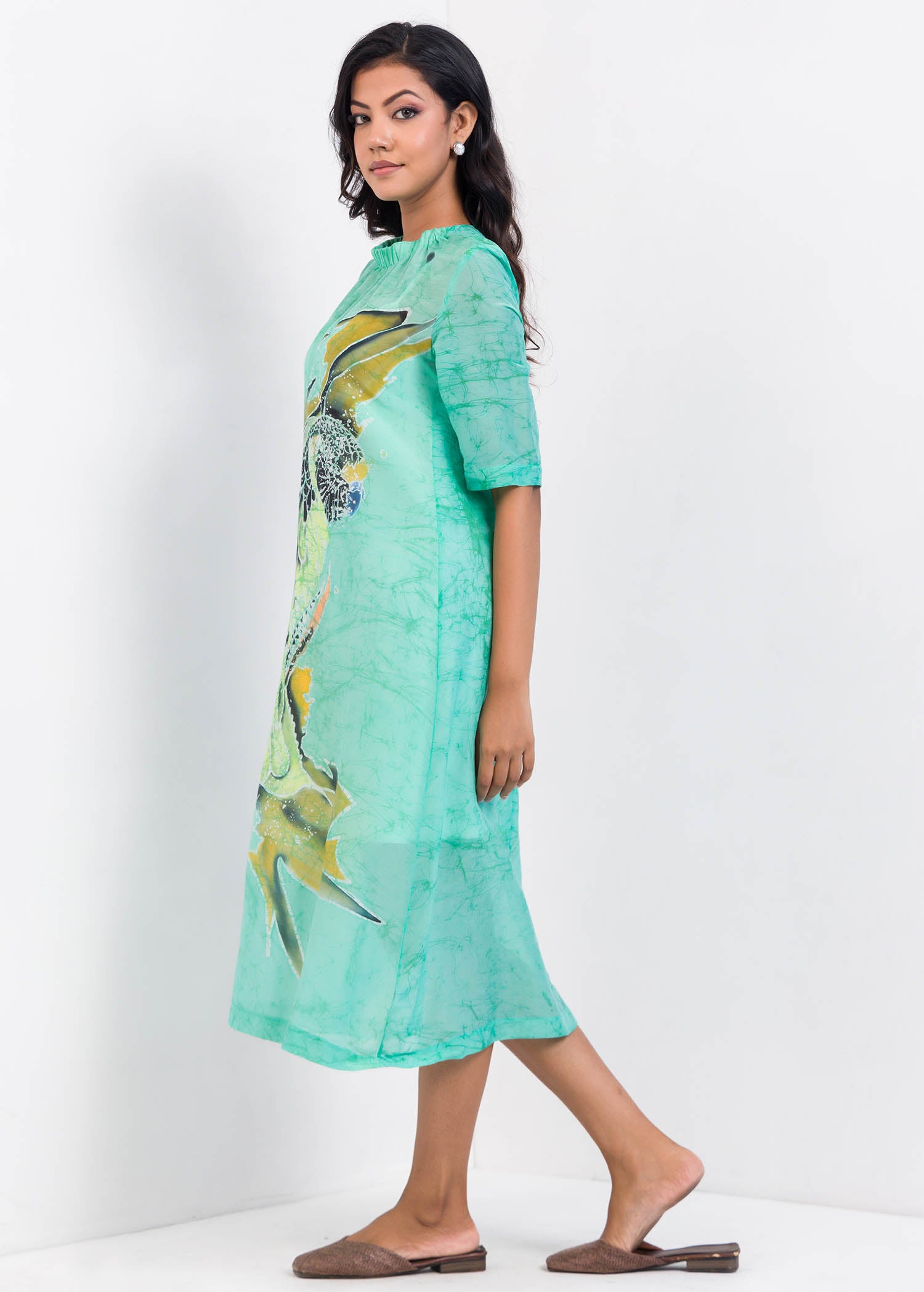 Birdie detailed batik mid - calf dress