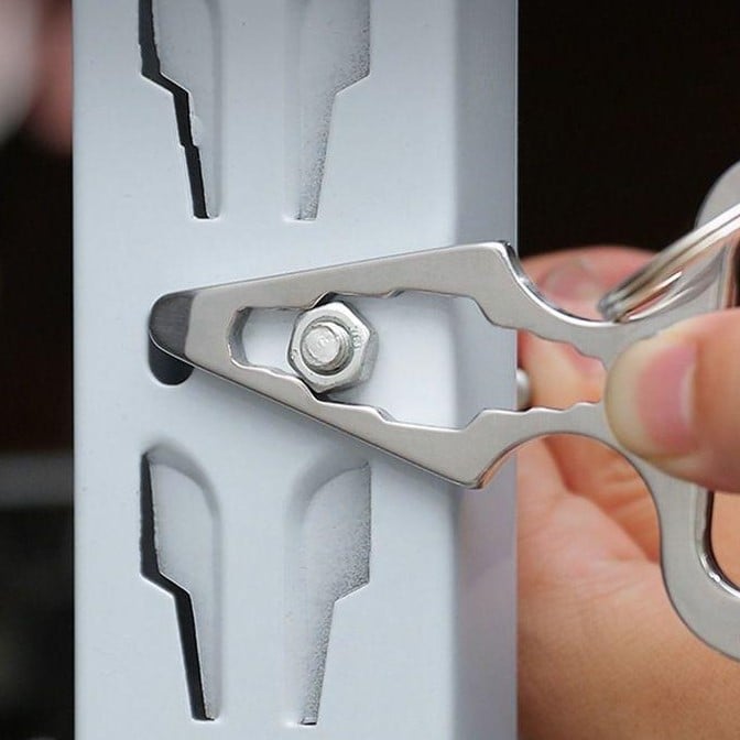 (49% OFF) Outdoor Multifunctional Keychain